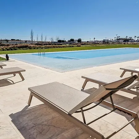 Bayline - Heated Indoor Swimming Pool - - By Bedzy * Armação de Pêra