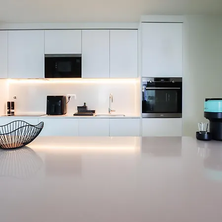 Bayline - Heated Indoor Swimming Pool - - By Bedzy Armação de Pêra