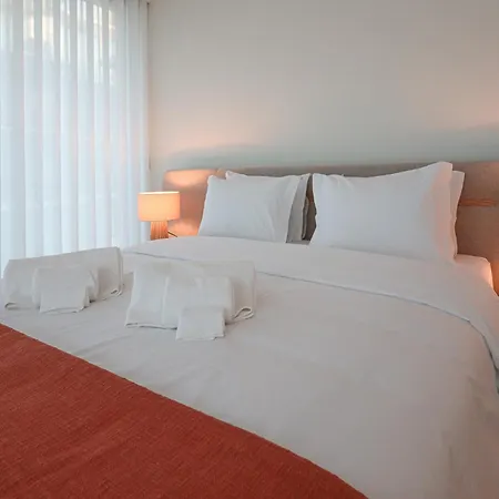 Bayline - Heated Indoor Swimming Pool - - By Bedzy * Armação de Pêra