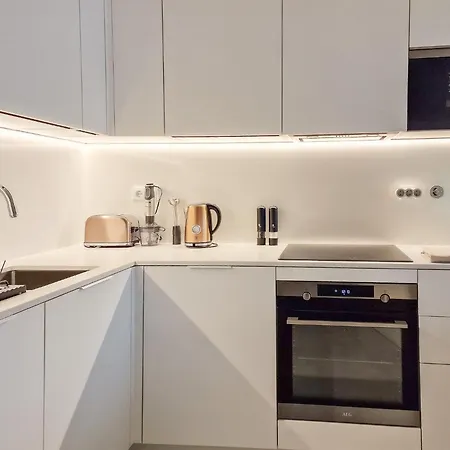 Bayline - Heated Indoor Swimming Pool - - By Bedzy * Armação de Pêra