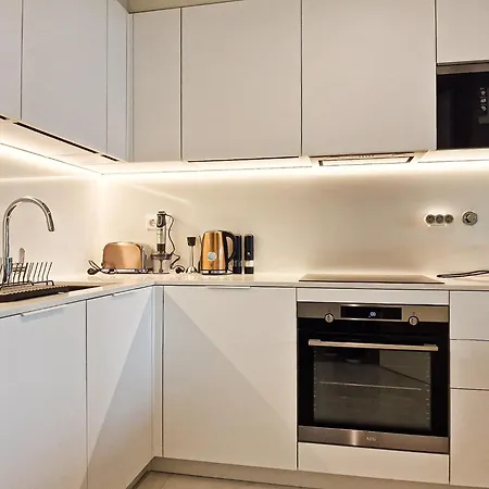 Apartmán Bayline - Heated Indoor Swimming Pool - - By Bedzy *