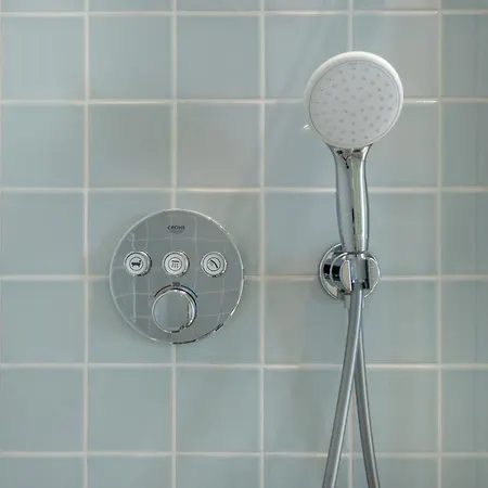 Apartmán Bayline - Heated Indoor Swimming Pool - - By Bedzy *