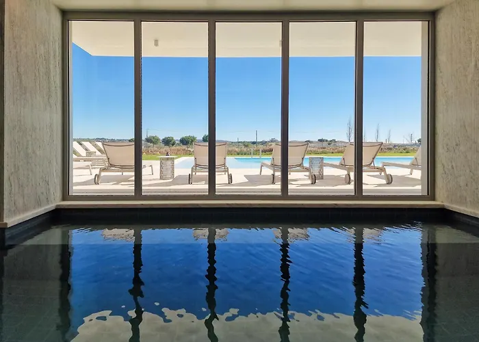 Bayline - Heated Indoor Swimming Pool - - By Bedzy Armação de Pêra