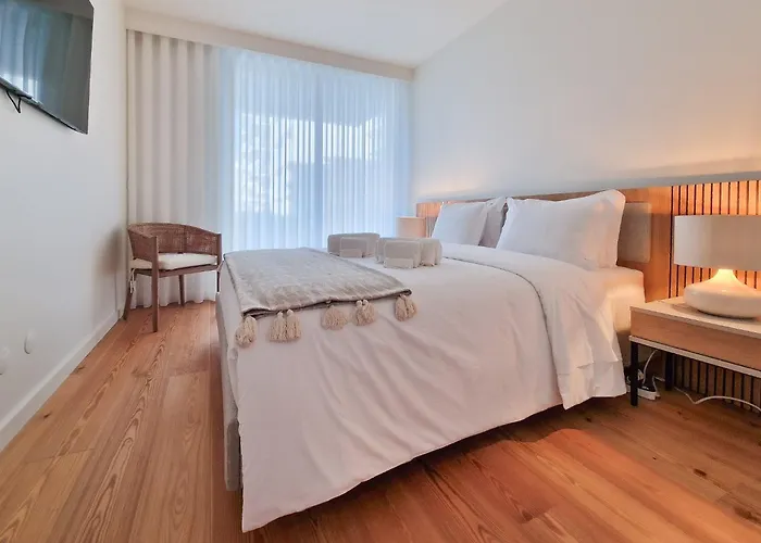 아파트 Bayline - Heated Indoor Swimming Pool - - By Bedzy