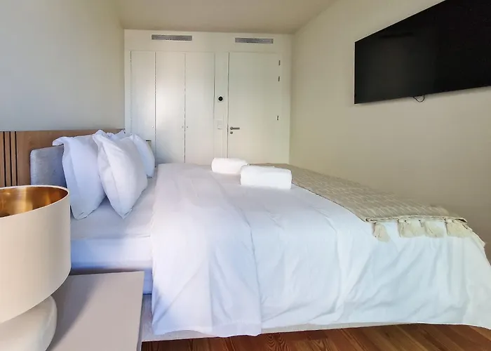 Bayline - Heated Indoor Swimming Pool - - By Bedzy