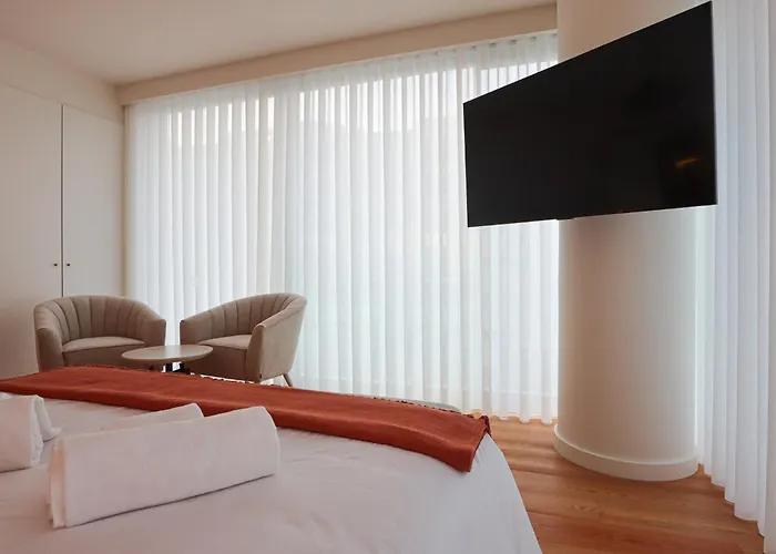 Bayline - Heated Indoor Swimming Pool - - By Bedzy