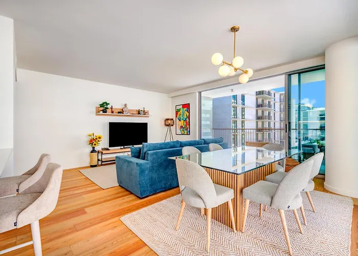 公寓 Bayline - Heated Indoor Swimming Pool - - By Bedzy *