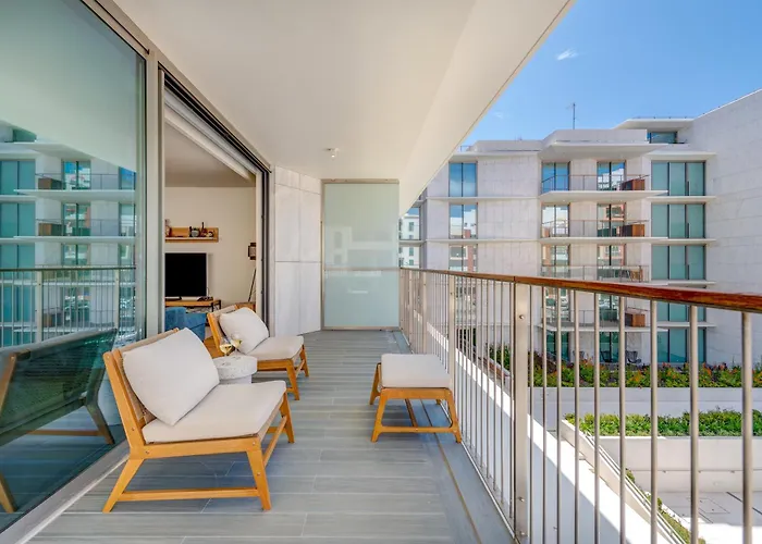 아파트 Bayline - Heated Indoor Swimming Pool - - By Bedzy