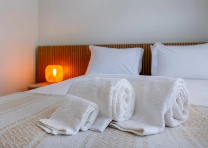 아파트 Bayline - Heated Indoor Swimming Pool - - By Bedzy