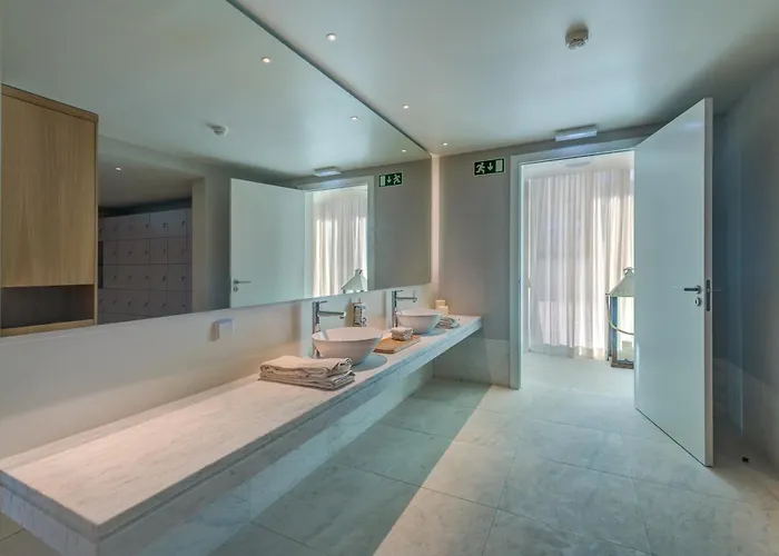 Bayline - Heated Indoor Swimming Pool - - By Bedzy 公寓 *