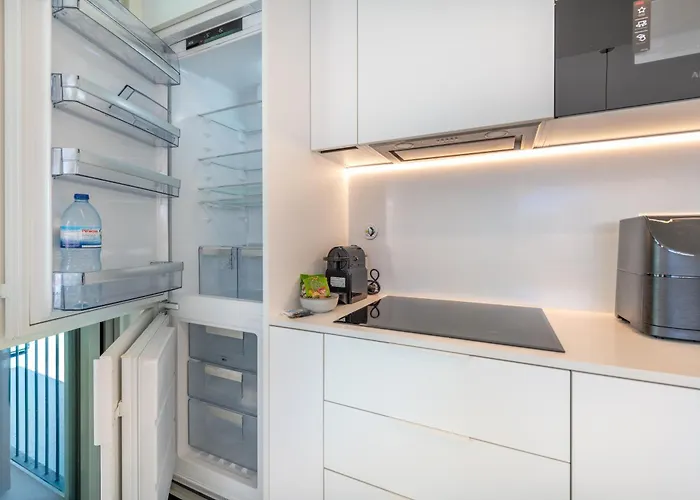 公寓 Bayline - Heated Indoor Swimming Pool - - By Bedzy Armação de Pêra