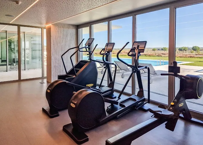 Bayline - Heated Indoor Swimming Pool - - By Bedzy * Armação de Pêra