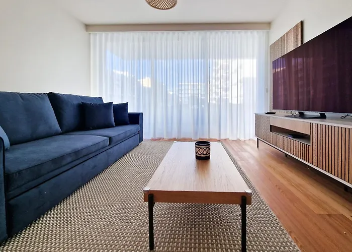 Bayline - Heated Indoor Swimming Pool - - By Bedzy