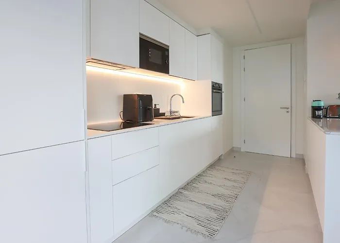 Διαμέρισμα Bayline - Heated Indoor Swimming Pool - - By Bedzy Armação de Pêra