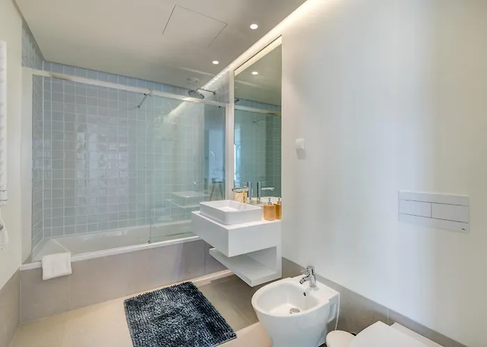 Bayline - Heated Indoor Swimming Pool - - By Bedzy