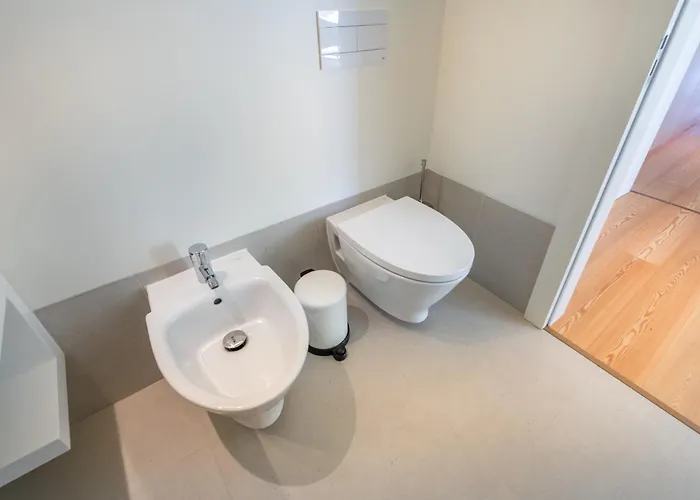 Bayline - Heated Indoor Swimming Pool - - By Bedzy