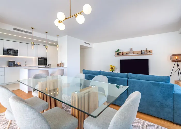 Bayline - Heated Indoor Swimming Pool - - By Bedzy Διαμέρισμα Armação de Pêra